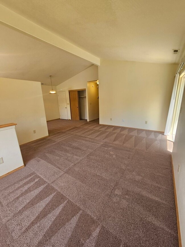 Photo - 3 Bedroom Home Near Schools!