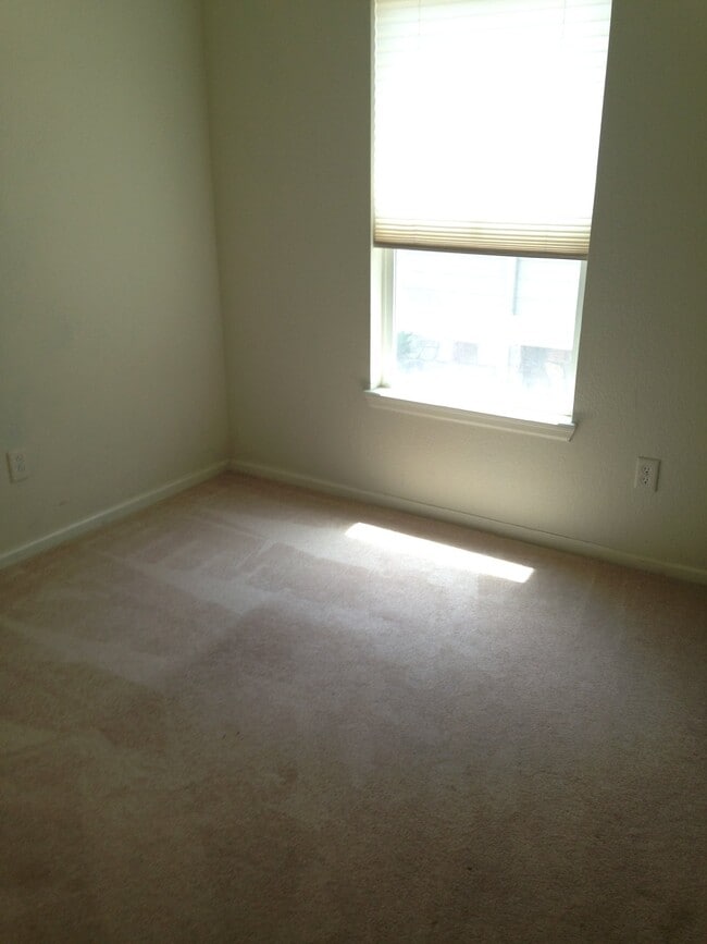 Photo - 3BD/2.5BA in Englewood with Attached Garage