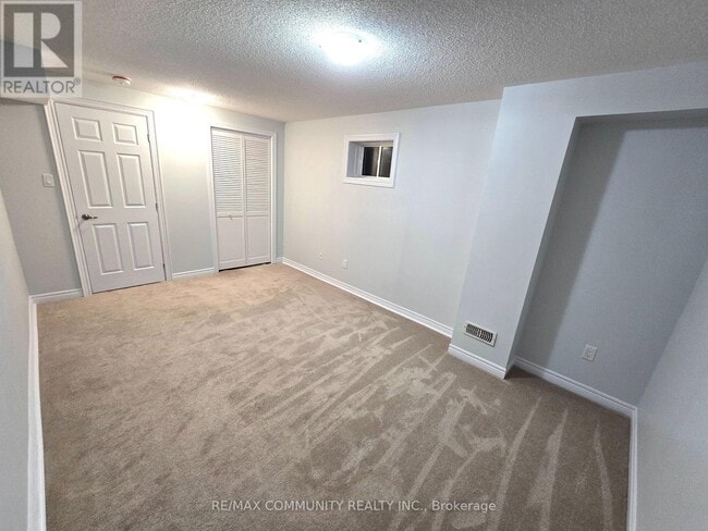 Photo - 1339 Dallman St