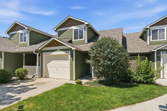 Building Photo - 802 Waterglen Dr