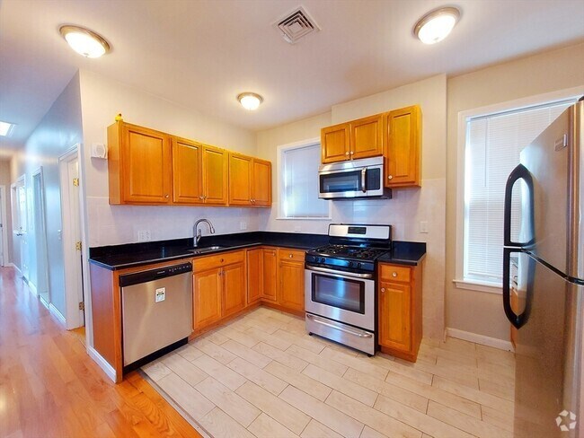 Building Photo - 1904 Massachusetts Ave Unit 3 Rental