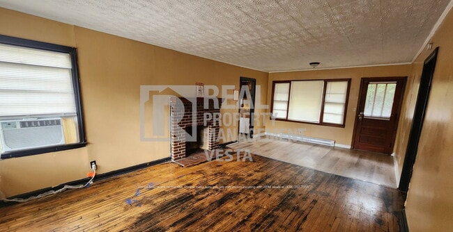 2804 Skyline Dr