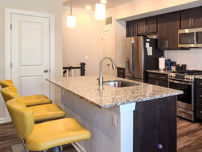 Photo - Luxury 4-Level Condo TH in Rippon Landing