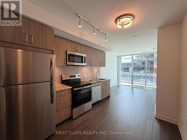 Photo - 4010 Eglinton Ave W Unit 825