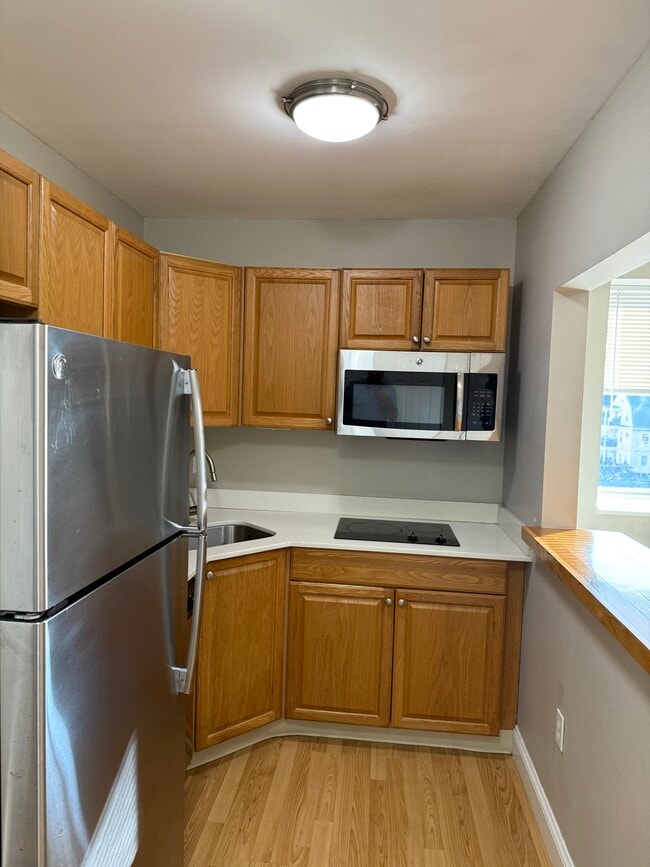 Building Photo - 312 Shirley St Unit 309
