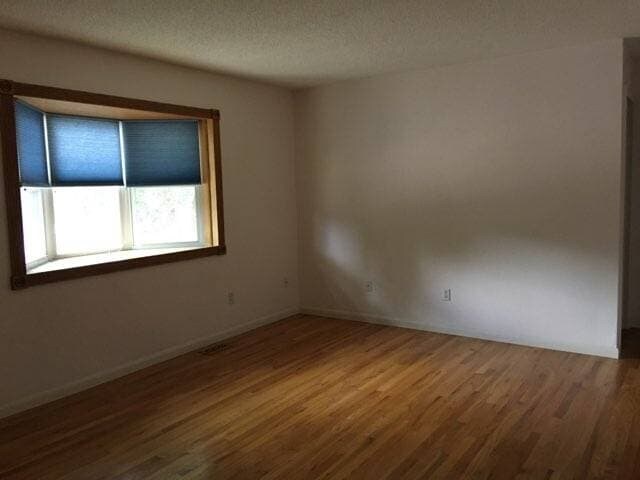 Photo - 1006 De La Vista Pl