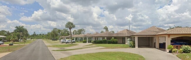 Building Photo - 321 Dania St Unit Village international Rental