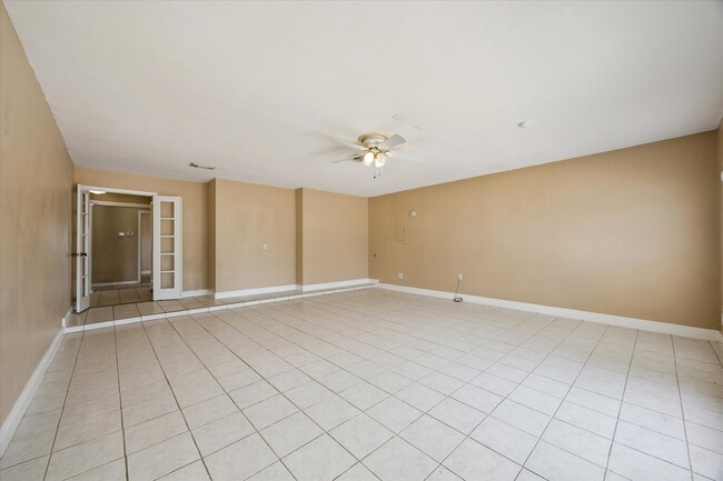 Photo - 2709 Avenue D