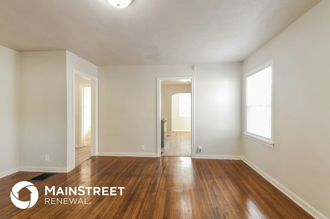 Photo - 1934 N Bosart Ave