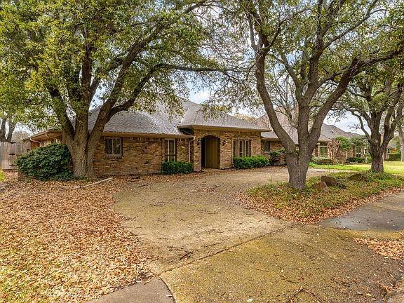 Photo - 9922 Hickory Crossing