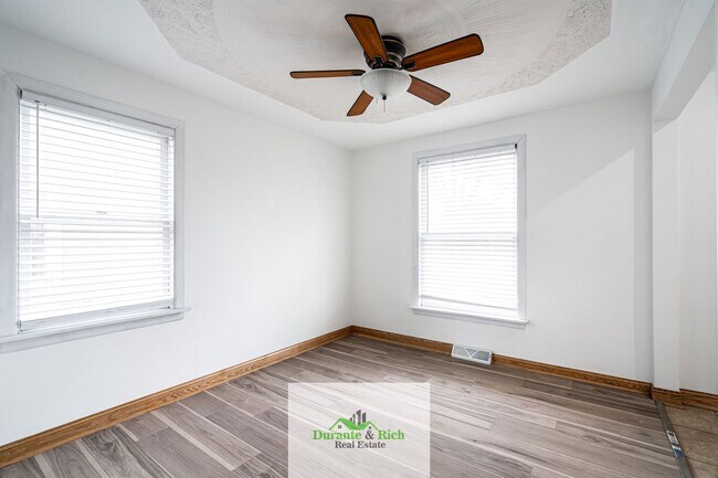 Photo - Cape Cod 3 Bedroom Single Family In Racine