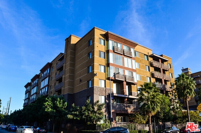 Building Photo - 629 Traction Ave Unit 222 Rental