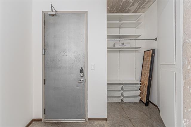 Building Photo - 1122 Jackson St Unit 914 Rental