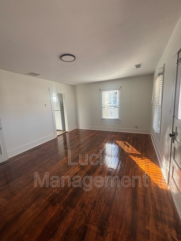 Photo - 629 W Market St