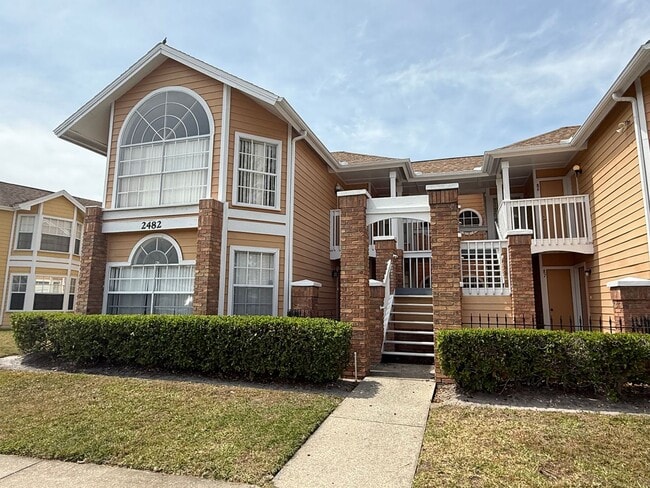Building Photo - 2482 Sweetwater Club Cir Rental