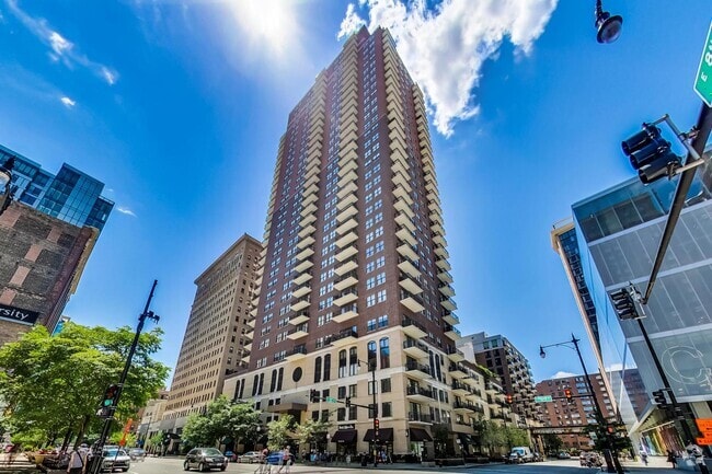Building Photo - 41 E 8th St Unit 1907 Rental