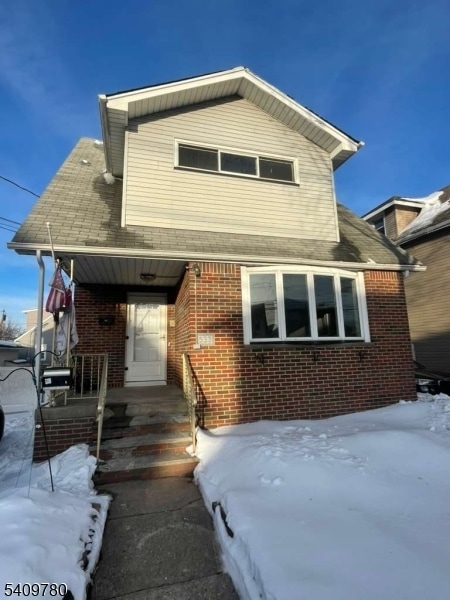 Building Photo - 533 Kingsland Ave