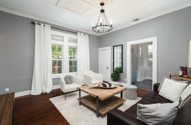 Building Photo - 1002 W Mulberry Ave Unit 3