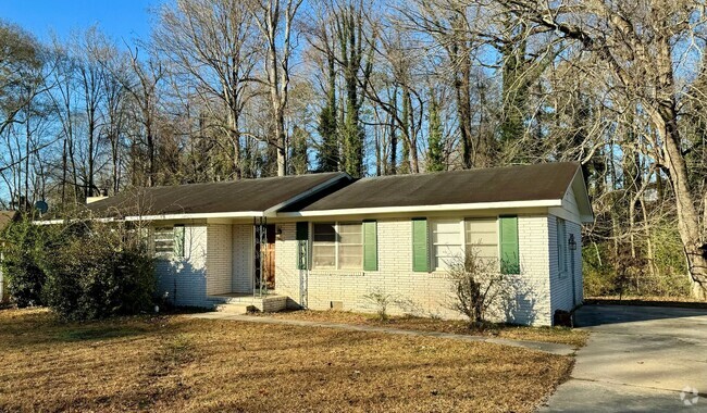 Building Photo - RENOVATED 3 Bed/2 Bath Ranch Under $1,400!... Rental