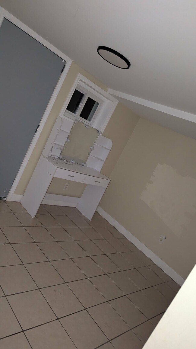 Photo - 5309 W 4th Ave