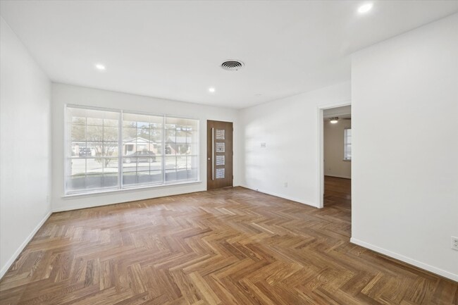 Photo - 6523 Cindy Ln