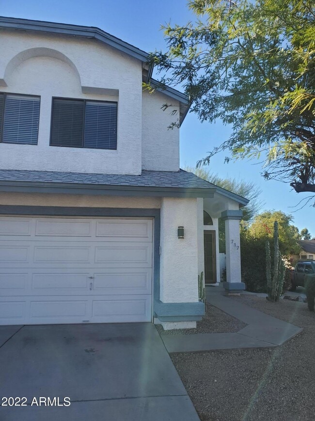 Photo - 717 E Sack Dr Casa