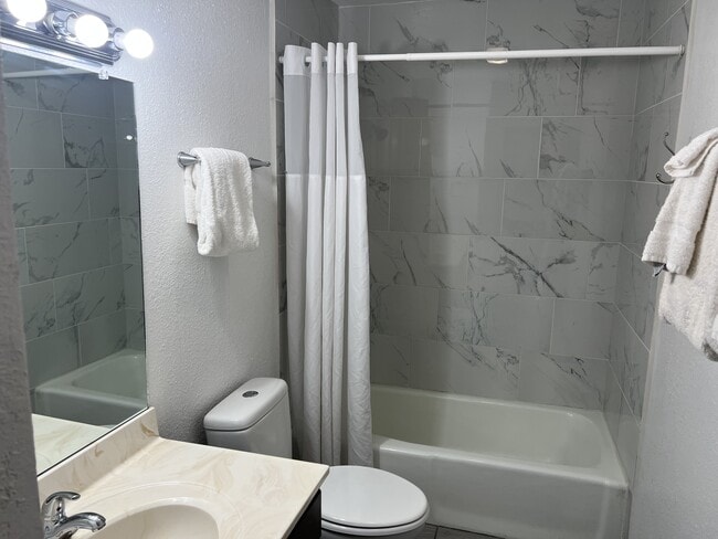Photo - 504 Excalibur Rd
