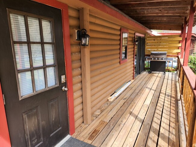 Photo - $1,100 - 2 Bedroom / 1 Bath Unfurnished Log Cabin Near Cherokee