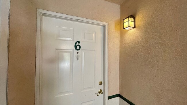 3053 S Higuera St Unit #06