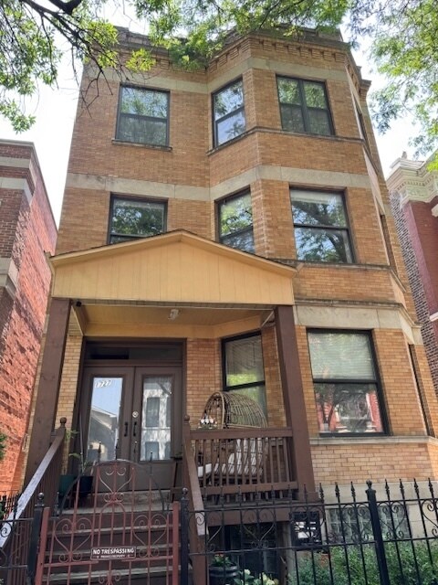Photo - 1727 W Superior St Apartment Unit 3F
