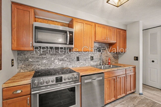 Photo - 11674 Greenhaven Ct