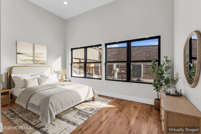 Building Photo - 7 Broad St Unit 3