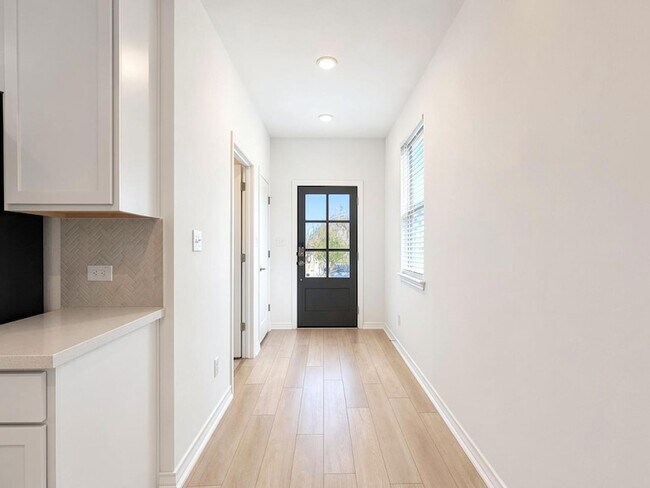 366 Papaya Dr