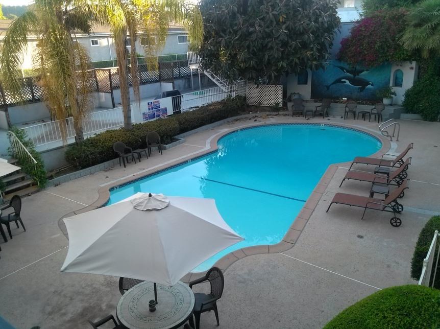 Photo - 4605 Sylmar Ave