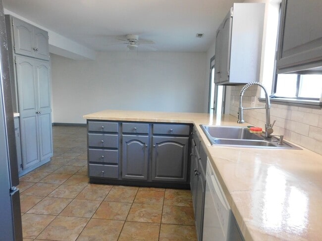 Photo - Spacious in the Redlands