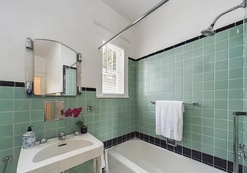 Photo - 903 Myrtle Pl