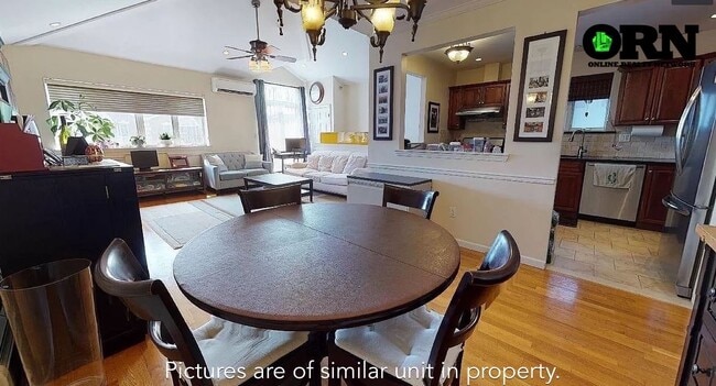 Photo - 1839 79th St