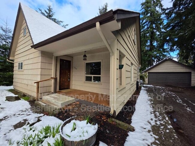 Building Photo - 5215 53rd St W