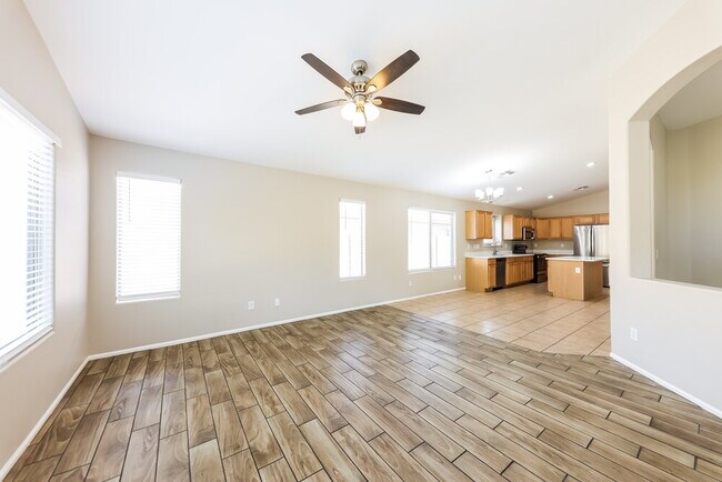 Photo - 8328 S 48th Dr