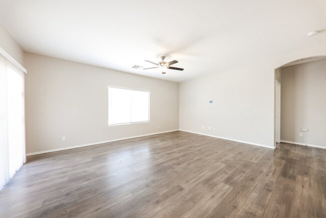 Photo - 13275 N Primrose St