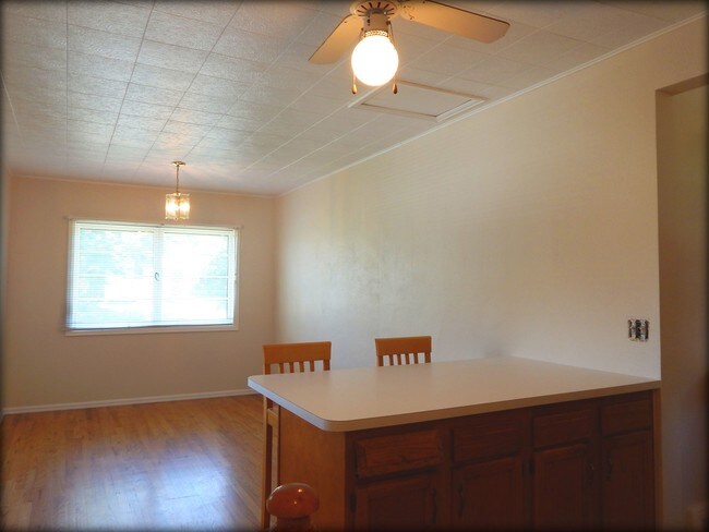 Photo - 1809 S Adams St