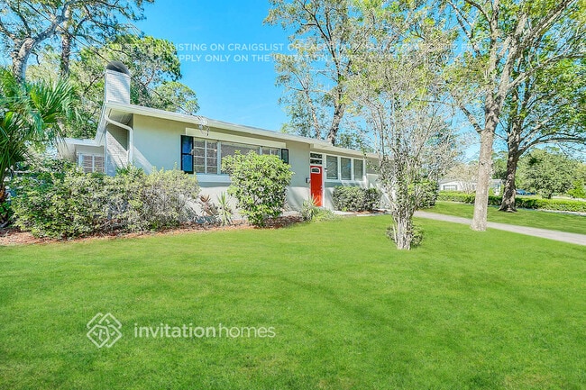 Photo - 2459 Mercer Cir S