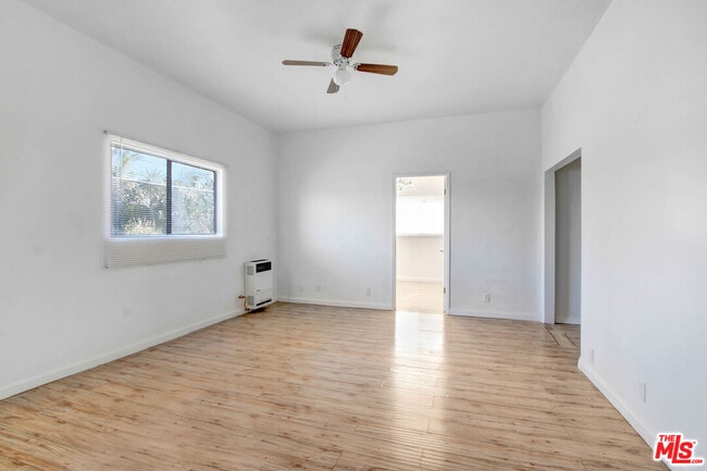 Building Photo - 3819 21 Unit 3/4 Rental