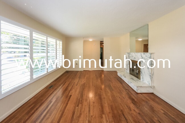 Photo - 415 E 4800 S