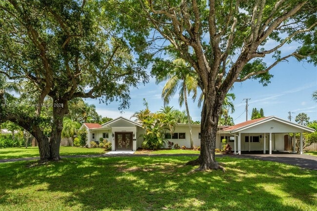 Building Photo - 12525 SW 72nd Ave Rental