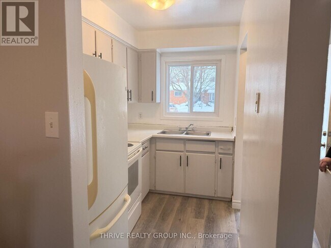 Photo - 57 Toulon Crescent