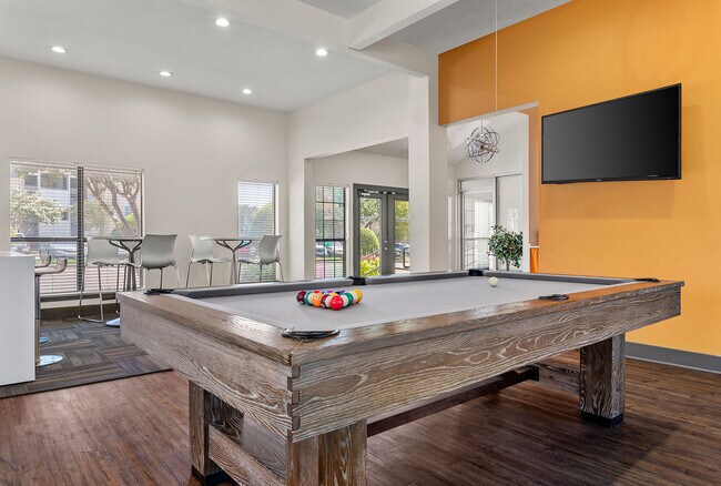 C242440_Westside_Clubhouse2_01