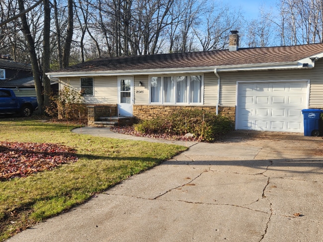 Photo - 2545 Southwood Dr Unit N/A