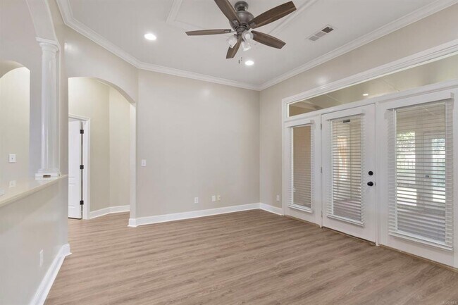 Photo - 8643 Carillion Pl