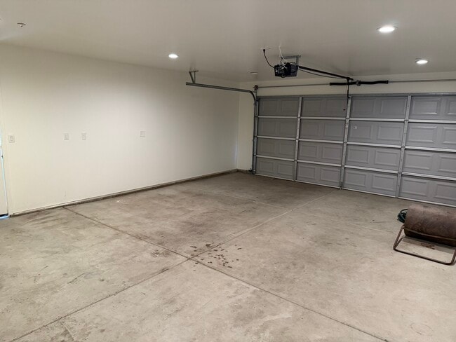 Photo - 1147 Dewitt Ave